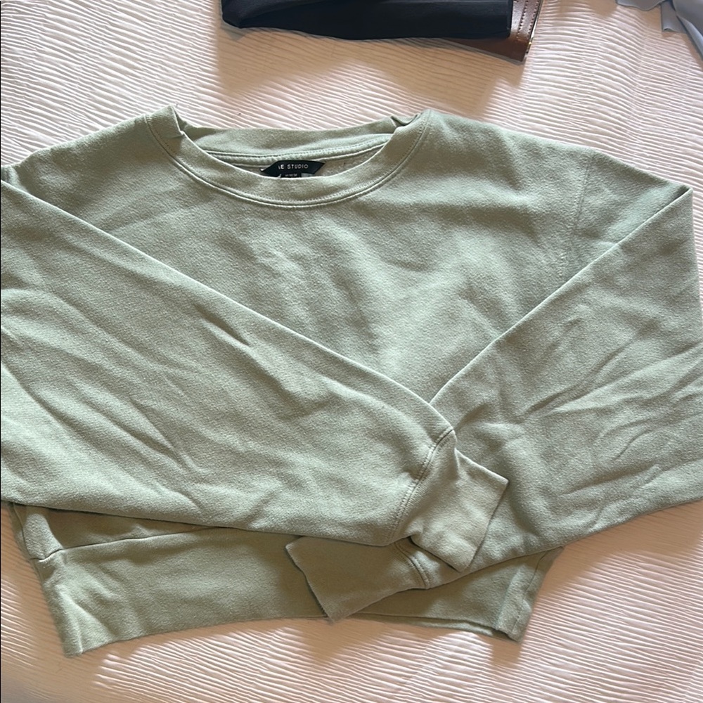 Green Crewneck Crop Sweatshirt by AE